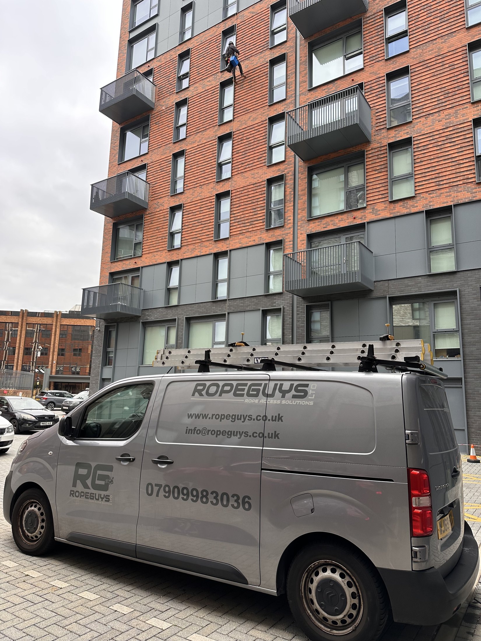 Rope Access Building Maintenance London | Ropeguys Rope access building maintenance services in London by Ropeguys